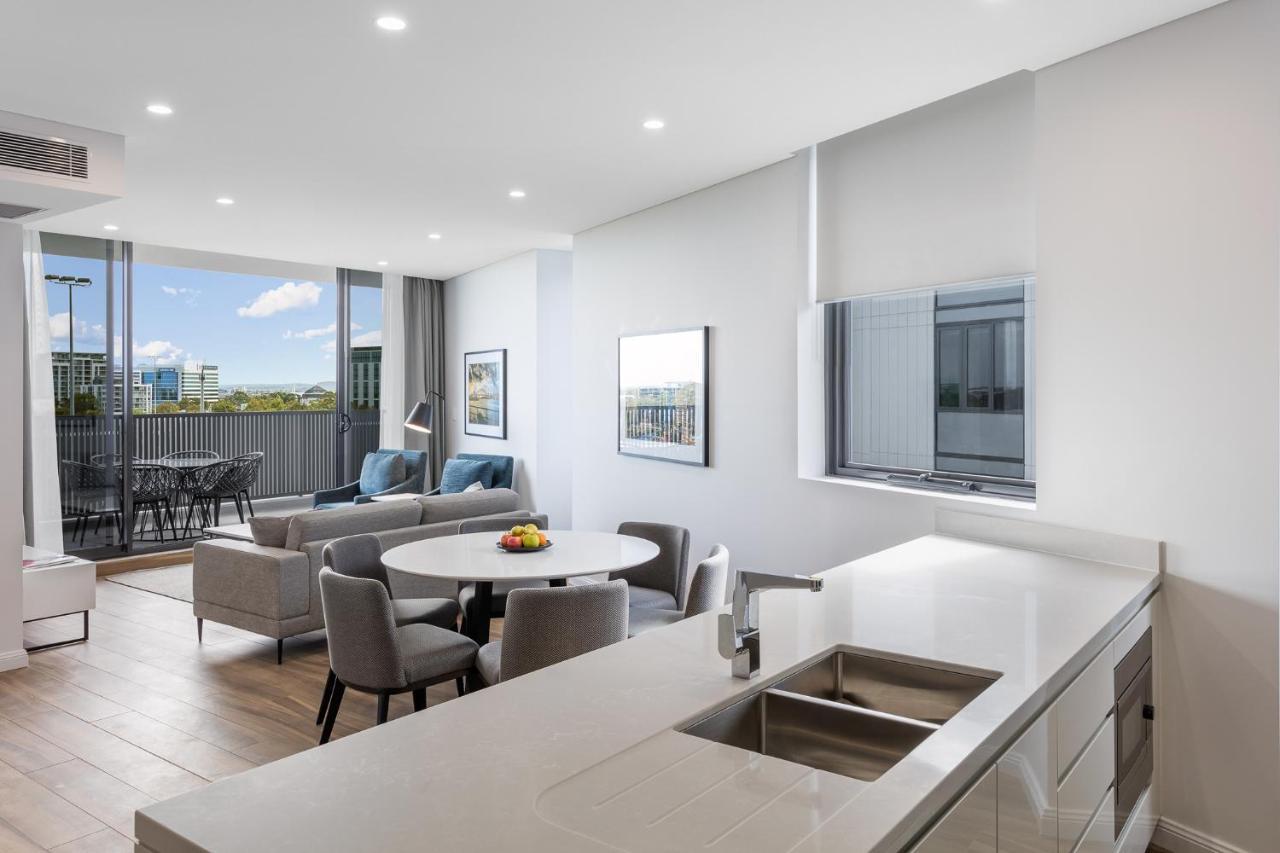 Meriton Suites Coward Street, Mascot Sydney Zewnętrze zdjęcie The interior of a typical apartment