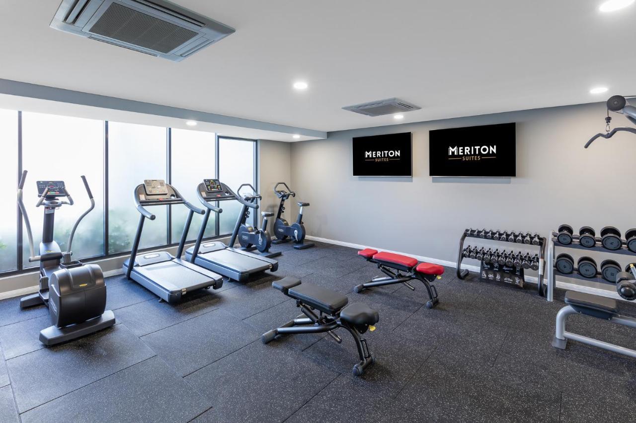 Meriton Suites Coward Street, Mascot Sydney Zewnętrze zdjęcie The gym at the hotel