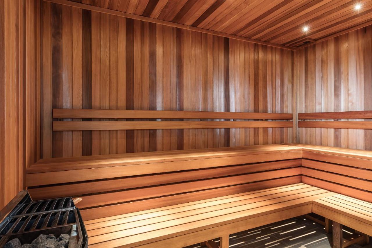 Meriton Suites Coward Street, Mascot Sydney Zewnętrze zdjęcie A modern Finnish sauna