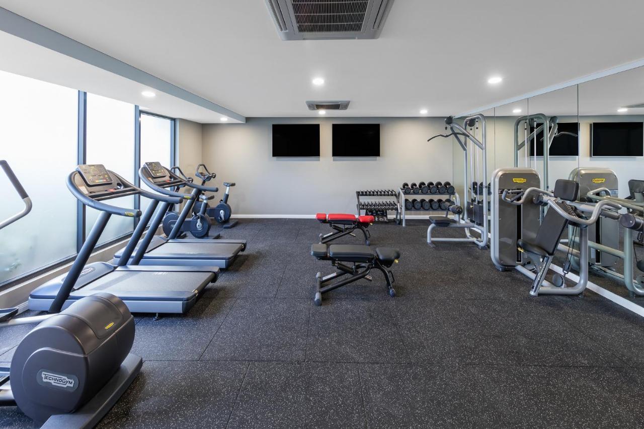 Meriton Suites Coward Street, Mascot Sydney Zewnętrze zdjęcie The gym at the hotel